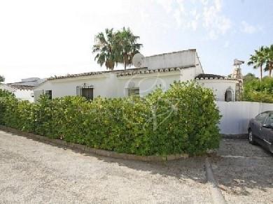 Chalet con 2 dormitorios se vende en Moraira, Costa Blanca