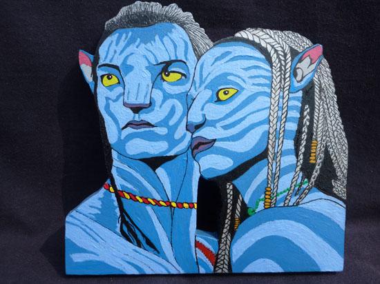 figuras de madera realizadas y pintadas a mano