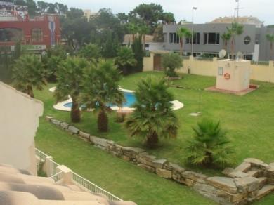 Adosado con 4 dormitorios se vende en Marbella, Costa del Sol