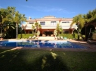 Chalet con 5 dormitorios se vende en Marbella, Costa del Sol - mejor precio | unprecio.es