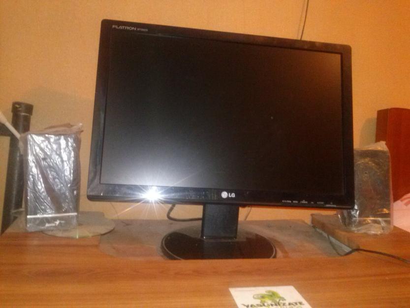 vendo 4 ordenadores seminuevos