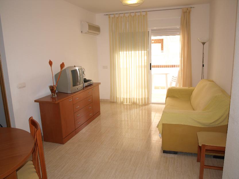 cambio apartamento en marina dor 2 dirmitorios por piso en madrid o alrededores