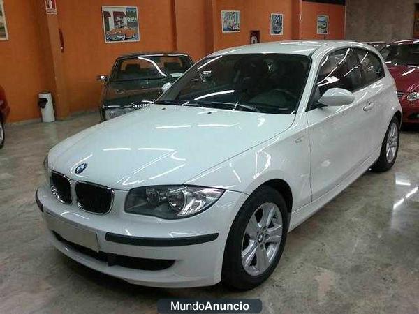 BMW 116 i Oferta completa en: http://www.procarnet.es/coche/valencia/valencia/bmw/116-i-gasolina-557596.aspx...