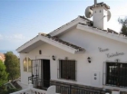 Chalet con 2 dormitorios se vende en Fuengirola, Costa del Sol - mejor precio | unprecio.es