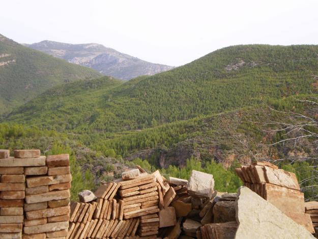 Recuperación ladrillos de barro antiguos