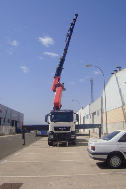 camion pluma man pk 100,002.  30 tn. nuevo.