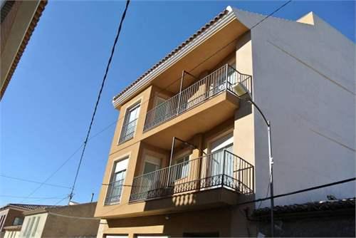 Apartment for Sale in Alicante, Comunidad Valenciana, Ref# 2999380