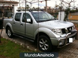 Nissan Navara, diesel en gris metalizada