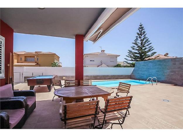 Chalet, Villa en venta en Sonneland, complejo Residencial Los Olivos. Maspalomas, Gran Canaria.  For sale luxury villa i