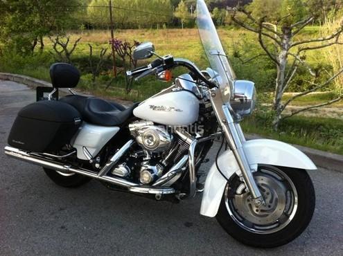 HARLEY DAVIDSON Touring Road King