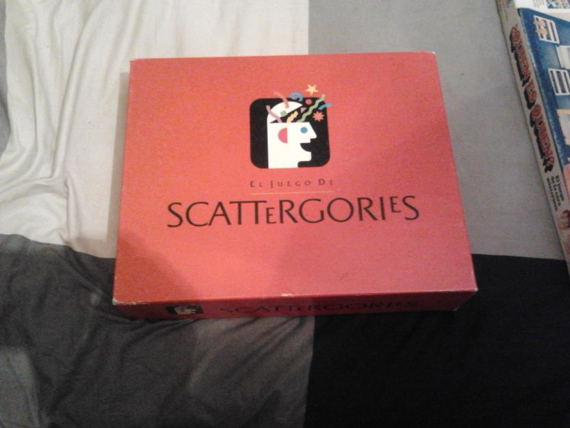 Scatergories seminuevo OFERTA