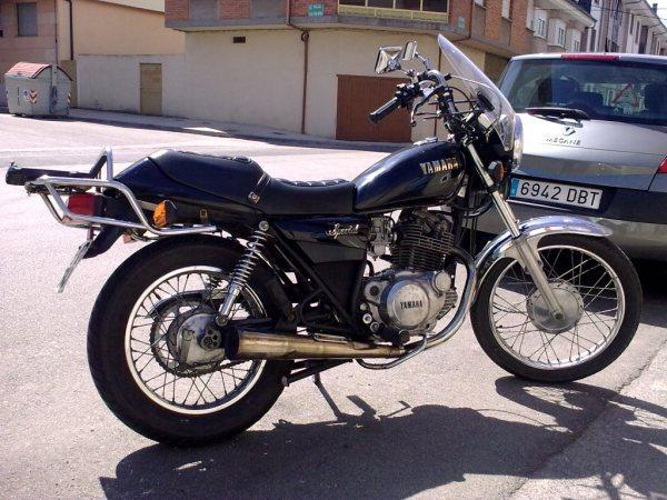 Vendo YAMAHA SR 250 Special