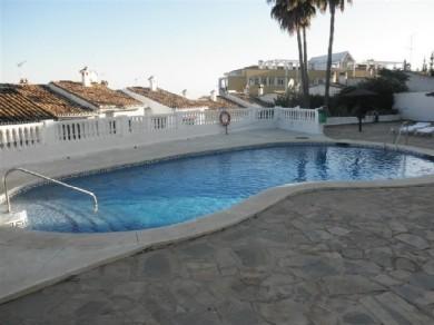 Adosado con 3 dormitorios se vende en Benalmadena Pueblo, Costa del Sol