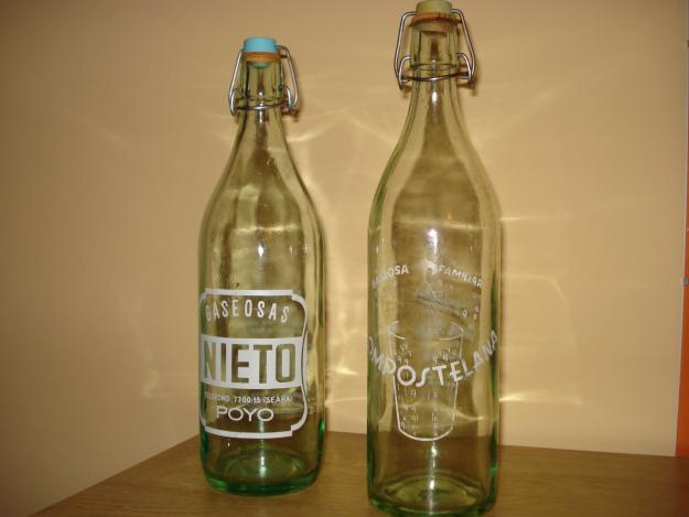 botellas de gaseosa