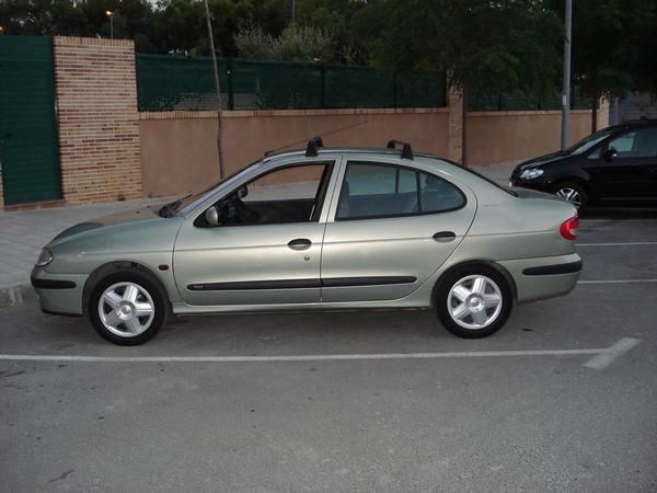 RENAULT MEGANE CLASSIC 16V RXE 110 CV