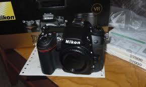 Nikon D700 12MP DSLR camera