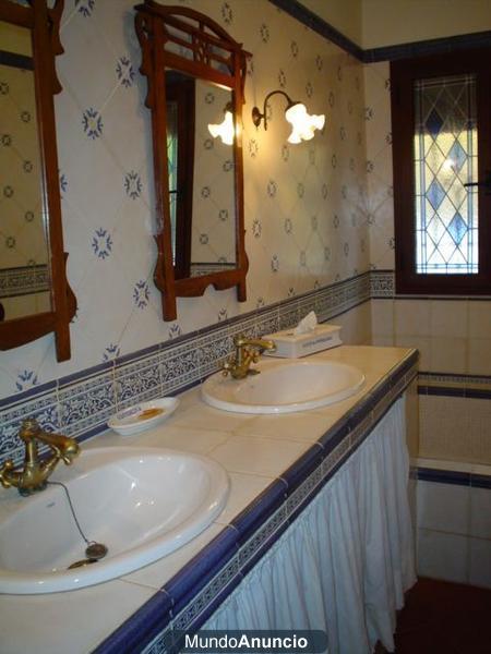 SE VENDE CHALÉ EN PUEBLO DE CÓRDOBA