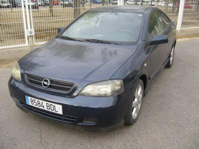 Opel Astra COUPE 2.2 16V
