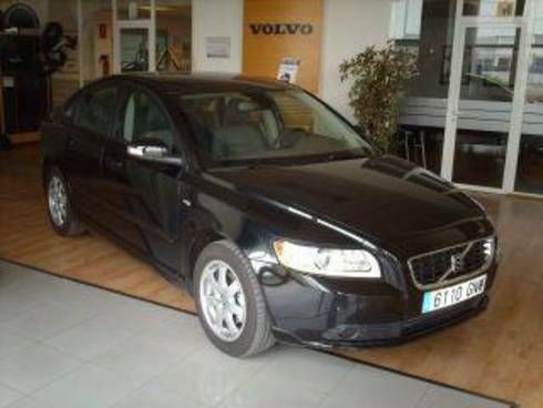 VOLKSWAGEN PASSAT 2.0 TDI-DPF Trendline 4p.