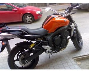 YAMAHA FZ6
