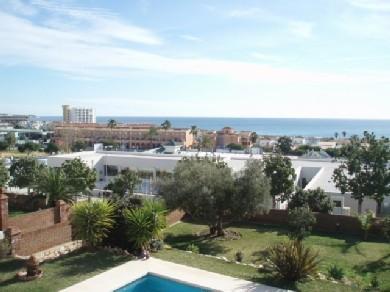 Chalet con 3 dormitorios se vende en Mijas Costa, Costa del Sol