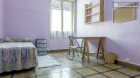 Rooms available - Bright 6-bedroom apartment in cool Argüelles - mejor precio | unprecio.es