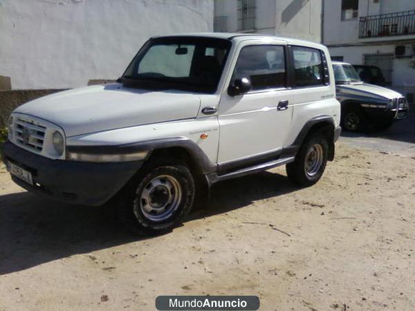 VENDO TODOTERRENO SSANGYONG-KORANDO