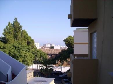 Apartamento con 3 dormitorios se vende en Marbella, Costa del Sol