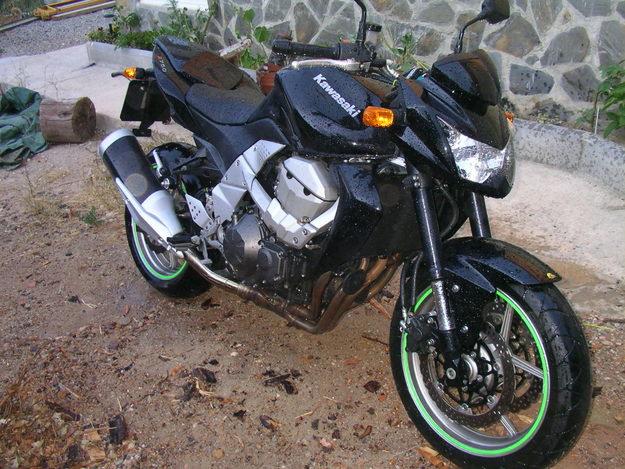 vendo kawasaki z 750 negra