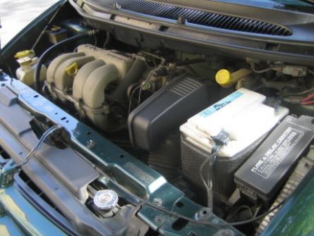 CHRYSLER VOYAGER 2.4 SE