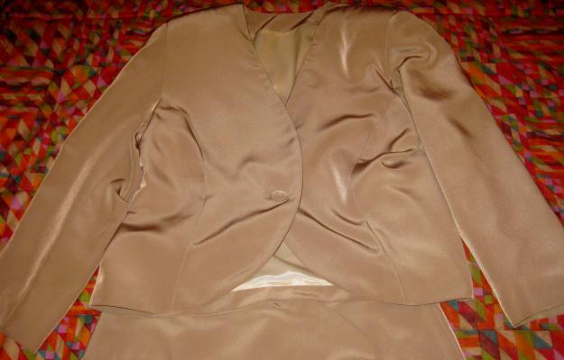 Conjunto de traje de chaqueta (falda) de FIESTA. Talla 42