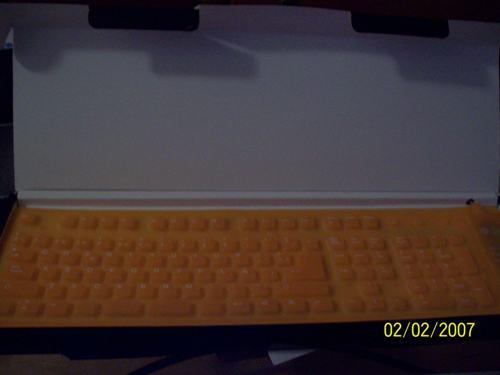 Se vende teclado sin estrenar