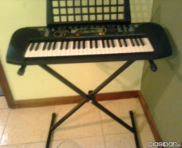 VENDO PIANO YAMAHA PSR79