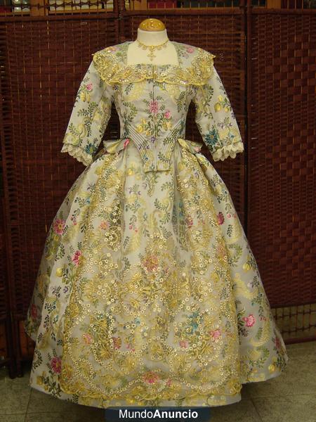TRAJES DE FALLERA