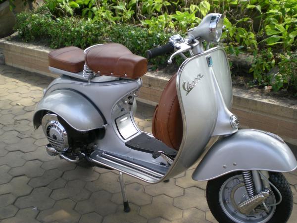 VENTA DE VESPA CLASICA AÑOS 50 / 60