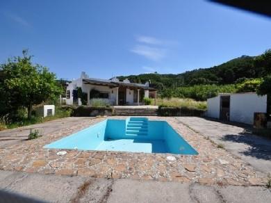 Chalet con 3 dormitorios se vende en Estepona, Costa del Sol