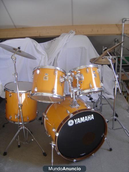 VENDO BATERIA YAMAHA DP SERIES+3 PIES DE PLATO+ SILLIN+RIDE