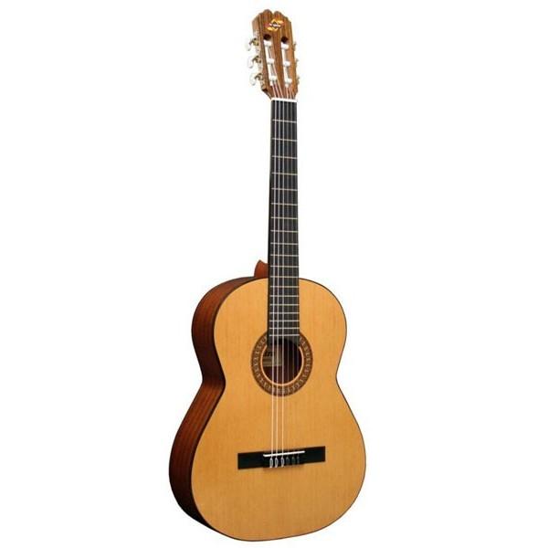 Vendo guitarra Española de Marca ADMIRA