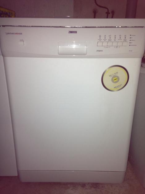 Lavavajillas Zanussi ZDF 305