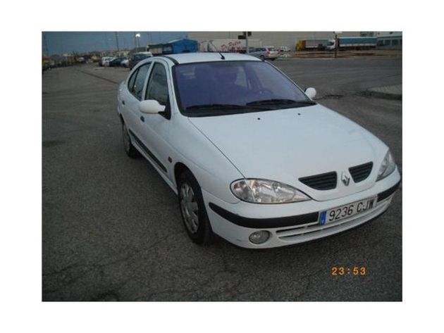 RENAULT MEGANE CLASSIC AUTHENTIQUE 1.9DTI