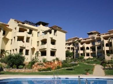 Apartamento con 2 dormitorios se vende en Benalmadena Pueblo, Costa del Sol