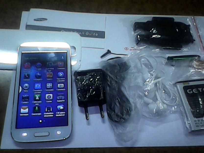 Smartfhone completamente nuevo libre i9500