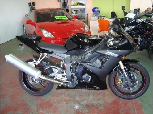YAMAHA YZF R6