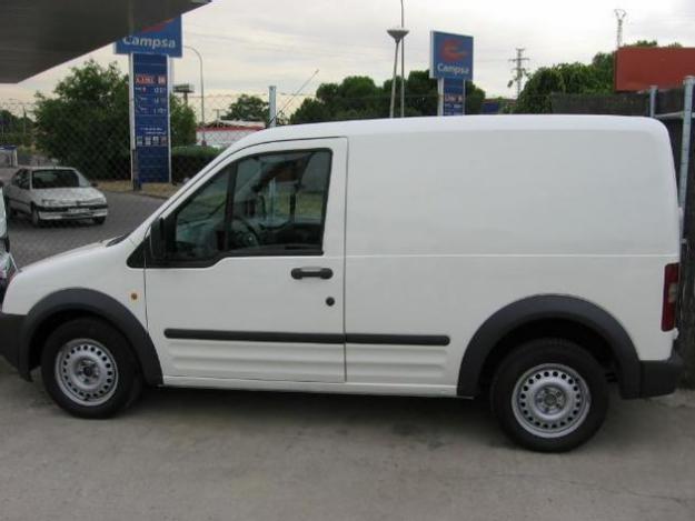 Comprar coche Ford Transit Connect T200 '04 en Madrid