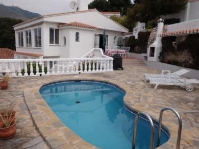 Chalet con 3 dormitorios se vende en Benalmadena Costa, Costa del Sol