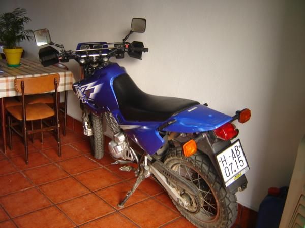 se vende yamaha xt 600