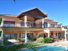 Chalet con 6 dormitorios se vende en Benahavis, Costa del Sol - mejor precio | unprecio.es