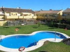 Adosado con 3 dormitorios se vende en Estepona, Costa del Sol - mejor precio | unprecio.es