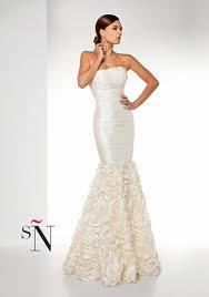 Vestido de Sonia Peña colección Novia 2012