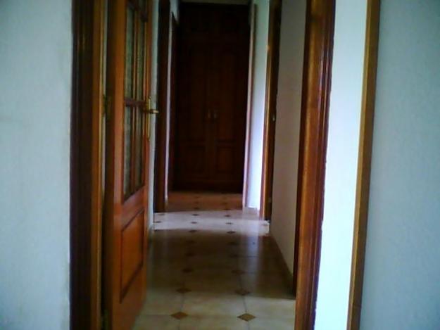 VENTA DE PISO EN EL BARRIO DEL SALVADOR (C/ 25 DE SEPTIEMBRE)